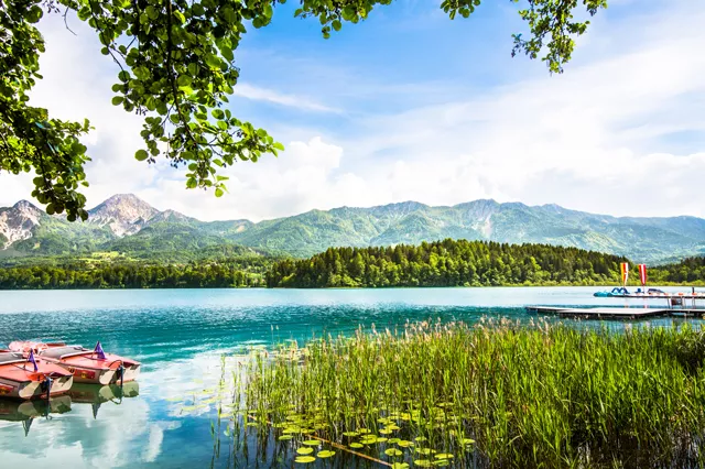 Faaker See mit Blick auf die Karawanken Faaker See mit Blick auf die Karawanken